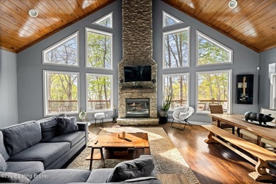 Lakefront views and timeless craftsmanship define this - photo 11