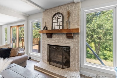 Beautifully updated 3-bedroom, 2-bath ranch conveniently located - photo 12