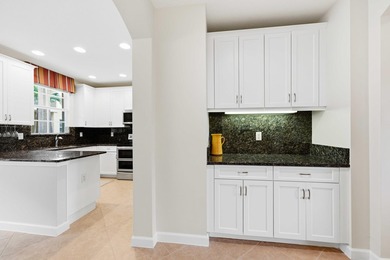 Spotless three-level ''End Unit'' townhouse in the quietest - photo 13