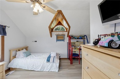 Imagine waking to peaceful canal views, spending your afternoons - photo 24