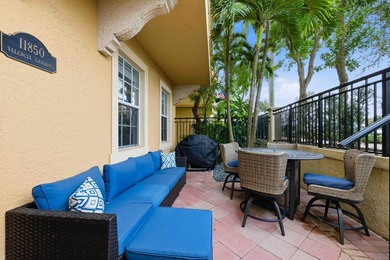 Spotless three-level ''End Unit'' townhouse in the quietest - photo 32