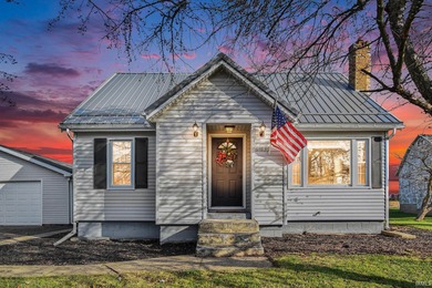 Riddles Lake Home For Sale in Lakeville Indiana