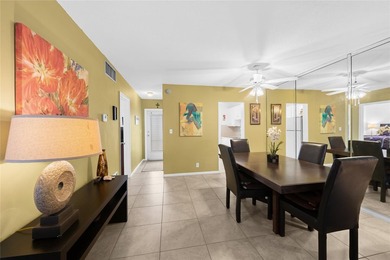 Spacious 2-bedroom, 1-bathroom condo located in a private golf - photo 7