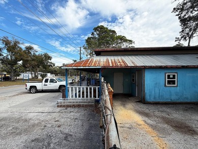 Commercial warehouse. Zoned C3. 5,512 sq ft of heated space - photo 4