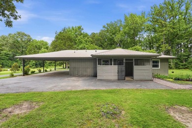 Super Cute Home only 3 miles from Shiloh Marina, sits on 3 level - photo 12