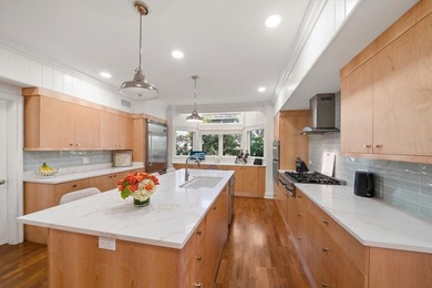 Florida luxury living reaches its pinnacle behind the private - photo 13