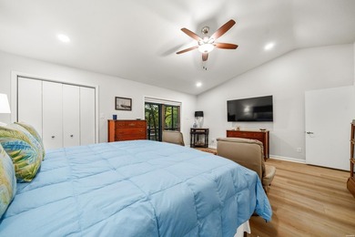Exquisite Lakeside Living! Renovated Townhome with Premium - photo 27