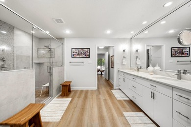 Exquisite Lakeside Living! Renovated Townhome with Premium - photo 28