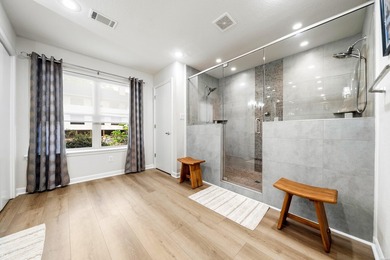 Exquisite Lakeside Living! Renovated Townhome with Premium - photo 30