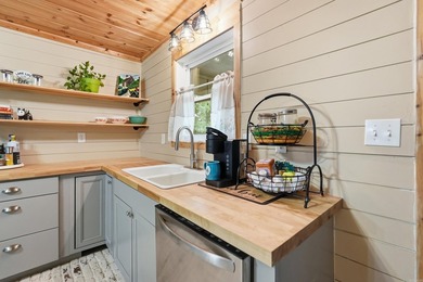 Super Cute Home only 3 miles from Shiloh Marina, sits on 3 level - photo 32