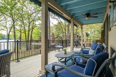 Exquisite Lakeside Living! Renovated Townhome with Premium - photo 38