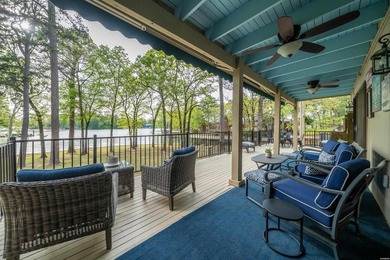 Exquisite Lakeside Living! Renovated Townhome with Premium - photo 40