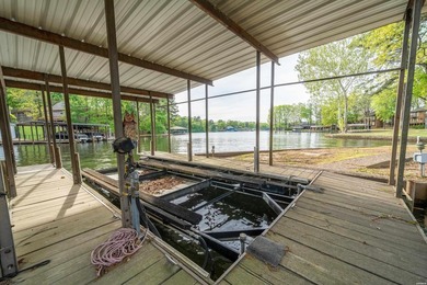 Exquisite Lakeside Living! Renovated Townhome with Premium - photo 46