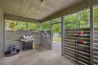 Super Cute Home only 3 miles from Shiloh Marina, sits on 3 level - photo 49