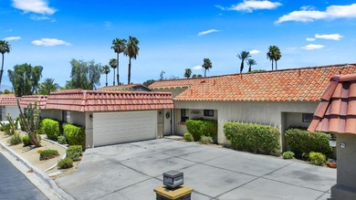 Beautifully remodeled 2-bedroom, 2-bath condominium offers one - photo 8