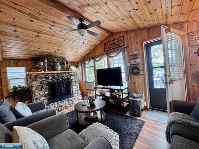 Charming 3 Bedroom Retreat Amidst Towering Pines! This - photo 10