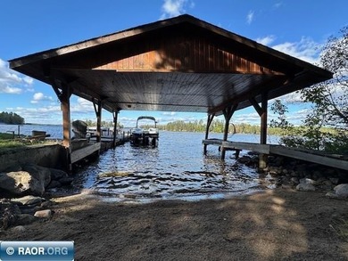 Experience lake life at its finest with this charming 3-bedroom - photo 6
