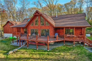 Wolf Lake Home For Sale in Wurtsboro New York