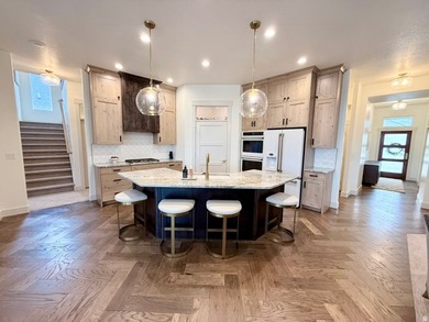 Don't miss this showstopper! Located on the east bench of - photo 11