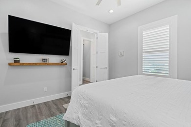 Welcome to your dream coastal escape! This luxurious 5-bedroom - photo 15