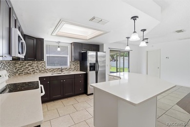 Discover comfortable Florida living in this 2-bedroom - photo 15