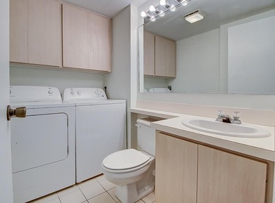 Tranquil 2-story townhouse featuring a bright, open floor plan - photo 15