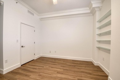 Beautifully updated corner-unit penthouse just steps to the - photo 19