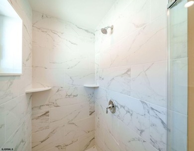 Stunning New Construction Goldcoast Home; well appointed - photo 20