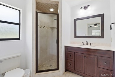 Discover comfortable Florida living in this 2-bedroom - photo 23