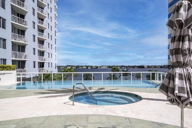 Beautifully updated corner-unit penthouse just steps to the - photo 23