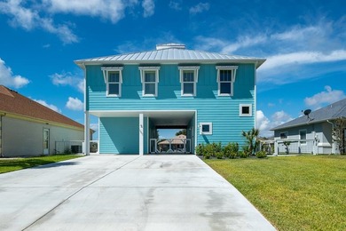Welcome to your dream coastal escape! This luxurious 5-bedroom - photo 24