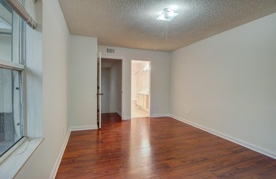 Tranquil 2-story townhouse featuring a bright, open floor plan - photo 25
