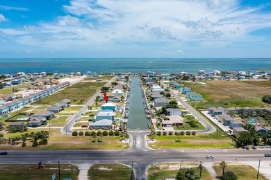 Welcome to your dream coastal escape! This luxurious 5-bedroom - photo 27