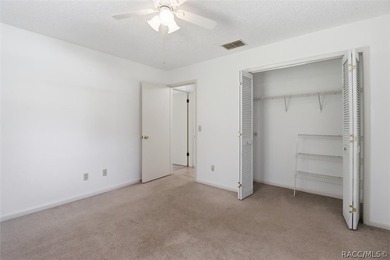 Discover comfortable Florida living in this 2-bedroom - photo 27