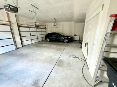 Don't miss this showstopper! Located on the east bench of - photo 38