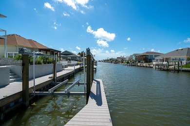 Welcome to your dream coastal escape! This luxurious 5-bedroom - photo 50