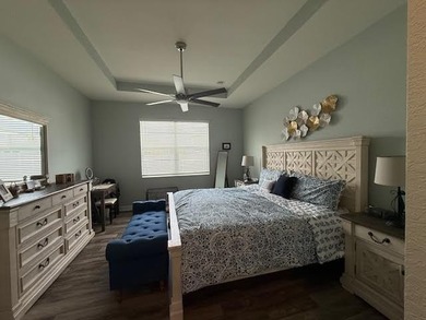 Fantastic opportunity to live in the gated community of Copper - photo 18