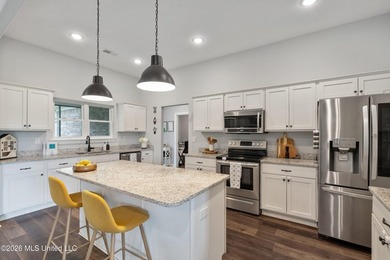 Country living at its best! This beautiful farmhouse-style home - photo 3