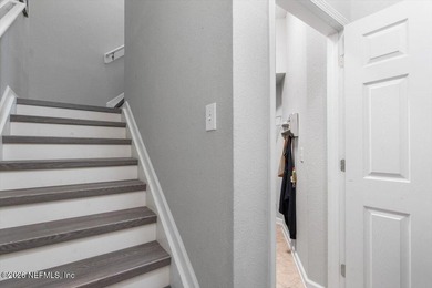 Don't miss this opportunity to own a well maintained 2 bedroom 2 - photo 4