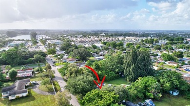 Spanning an impressive 31,000-square-foot lot, this presents an - photo 5