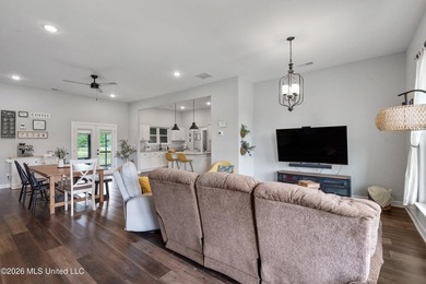 Country living at its best! This beautiful farmhouse-style home - photo 8