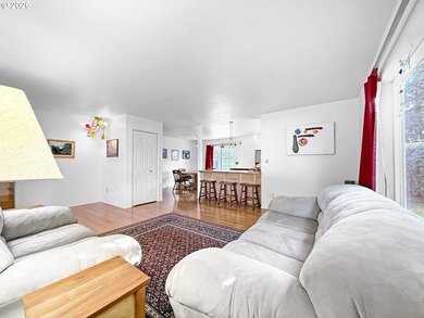 Enjoy coastal living in this spacious and versatile home with - photo 4