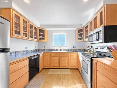 Enjoy coastal living in this spacious and versatile home with - photo 9
