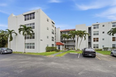 Pine Island Ridge Lakes Condo For Sale in Davie Florida