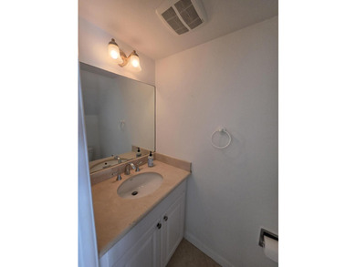 Rare opportunity to own a piece of heaven as Live-in or - photo 10