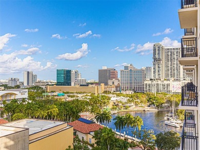 Offered furnished or unfurnished, this elevated 12th-floor - photo 4