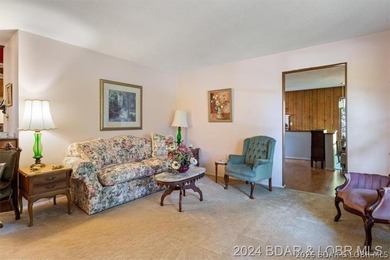 Four connected lots, nearly 2,900 square feet, three full baths - photo 16