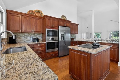 This exceptional second-row ocean home in Sea Pines offers a - photo 19