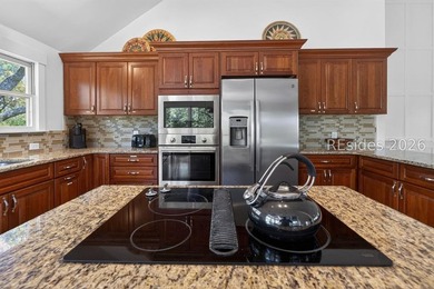 This exceptional second-row ocean home in Sea Pines offers a - photo 20