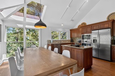 This exceptional second-row ocean home in Sea Pines offers a - photo 21
